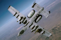 Cường kích A-10 thả bom giữa thành phố sau khi đâm phải chim