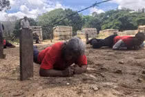 Choáng với lực lượng dân quân của Venezuela