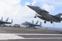 Sao chiến đấu cơ Pháp có thể hạ cánh trên tàu sân bay Mỹ?