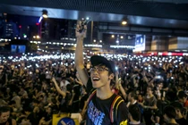 Người xuyên tạc biểu tình Hong Kong trên mạng đều sẽ bị "khóa miệng"?