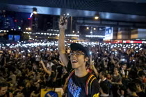 Người xuyên tạc biểu tình Hong Kong trên mạng đều sẽ bị "khóa miệng"?