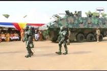 Choáng với siêu xe chở quân và giáp robot do Ghana phát triển