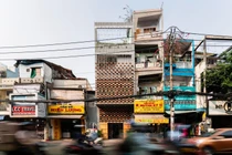 Cửa hàng nước mắm với thiết kế độc đáo ở TP.HCM