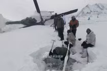 Trực thăng Ấn Độ bị vùi trong tuyết một năm vẫn bay tốt