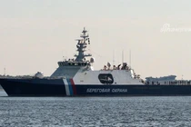 Đột nhập tàu tuần tra mới cứng của Cảnh sát Biển Nga