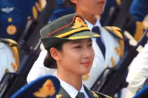 Sự thật gây sốc về quá khứ nữ quân nhân xinh đẹp nhất Trung Quốc