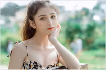 3 nữ sinh học Luật mặc trẻ-đẹp-sexy gây thiện cảm