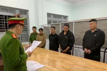 Nhóm đối tượng vụ giá đỗ ủ chất cấm khai gì?