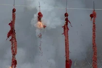 Số người nhập viện do đốt pháo tăng đột biến trong dịp Tết 