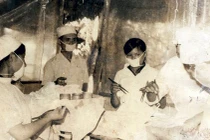 Bác sĩ thời chiến: Phẫu thuật không gây mê cho người lính