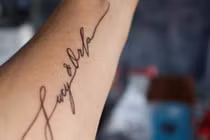 Công chức Hà Nội không còn lo chọn nước hoa, xăm hình