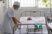 Một nạn nhân vụ nổ tại công ty thép Nam Kim đang nguy kịch