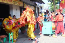 Những nghề hốt bạc và ế ẩm nhất ngày đầu năm