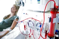 Bệnh hiếm khiến bé 9 tuổi chưa biết đi nguy hiểm sao?