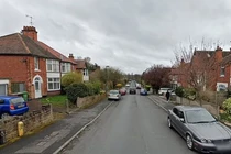 Rơi từ cửa sổ, bé trai 8 tuổi tử vong thương tâm