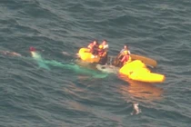 Trực thăng cứu thương rơi xuống biển, 3 người thiệt mạng