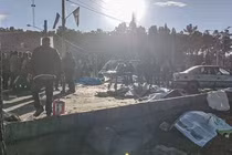 Toàn cảnh vụ đánh bom gần mộ tướng Iran, hàng trăm người thương vong