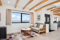 Chi hơn 9 tỷ biến toilet công cộng thành ngôi nhà mơ ước