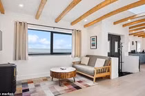 Chi hơn 9 tỷ biến toilet công cộng thành ngôi nhà mơ ước