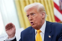 Tổng thống Trump: Làm việc với Nga dễ hơn Ukraine