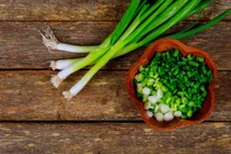 Bất ngờ loại rau gia vị trong phở Việt giúp ngừa ung thư