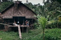 Kinh ngạc cuộc sống người dân bộ tộc thích xăm mình, mài răng