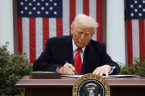 Tổng thống Trump giải thích về chính sách thuế quan mới