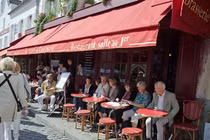 Các nước trên thế giới quản lý vỉa hè thế nào?