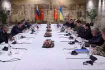 Nga và Ukraine sắp đàm phán trực tiếp?