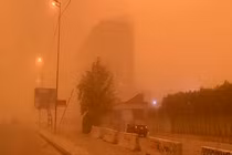 Bão cát kinh hoàng càn quét Iraq, hơn 3.700 người nhập viện