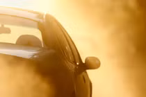 Con gái tử vong vì mẹ bỏ lại trong ô tô giữa nắng nóng 