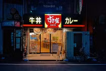 Phát hiện chuột trong đồ ăn, nhà hàng đóng cửa 2.000 chi nhánh