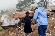 Hiện trường vụ rơi máy bay khiến Phó Tổng thống Malawi thiệt mạng