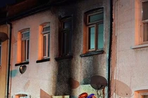 Cháy nhà lúc mẹ đi mua sắm, 4 bé trai tử vong thương tâm