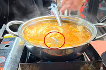 Loạt vụ phát hiện dị vật trong món ăn gây xôn xao