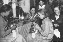 Phụ nữ Liên Xô qua góc ảnh cực hiếm những năm 1930