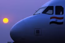 Bị đe dọa đánh bom, máy bay chở 211 người hạ cánh khẩn cấp