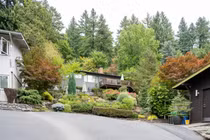 Kinh ngạc ngôi làng nhỏ do bốn gia đình xây dựng