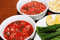 Nhiều người suýt chết vì ăn tiết canh: Phòng tránh thế nào?