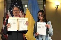 Mỹ - Ukraine ký thỏa thuận khoáng sản