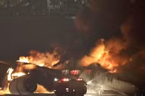 Chuyên gia nhận định nguyên nhân 2 máy bay Nhật va chạm bốc cháy