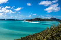 Choáng ngợp trước những bãi biển đẹp nhất thế giới