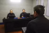 Đem cháu trai sơ sinh lên núi chôn, 2 tháng sau sốc nặng khi biết sự thật