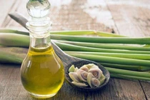 Tác dụng bất ngờ của tinh dầu xả chưa chắc nhiều người biết