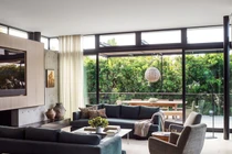 Bên trong biệt thự tối giản của 'búp bê Nga' Maria Sharapova