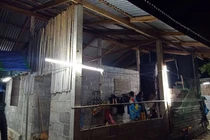 Người cha lạnh cóng đến chết vì nhường chăn cho con gái đắp