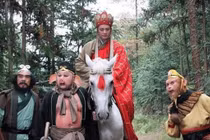 Bé gái học lớp 5 phát hiện hạt sạn lớn trong 'Tây du ký'