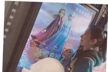 Lưu Diệc Phi khoe mặt mộc hoàn hảo đánh tan tin đồn tăng cân