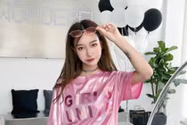 Phụ nữ sinh ngày âm lịch này tài lộc "theo gót" cả đời