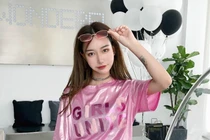 Phụ nữ sinh ngày âm lịch này tài lộc "theo gót" cả đời